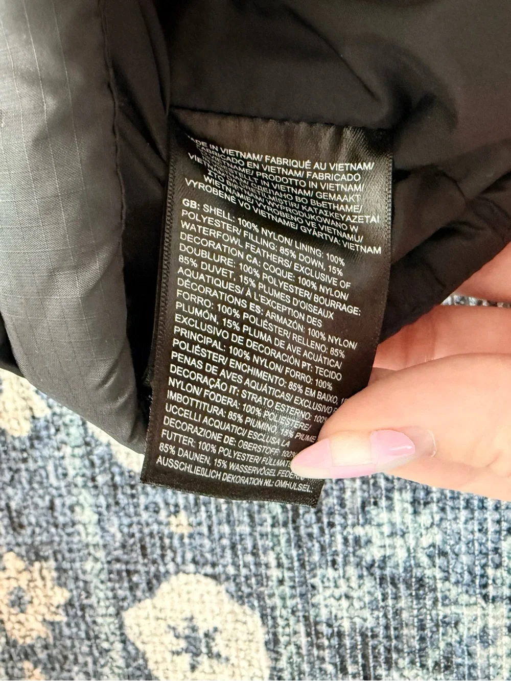 The North Face Black Puffer Jacket - Picture 7 of 8